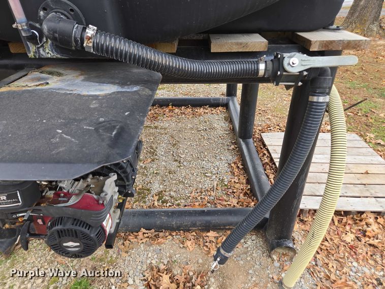 image for item DT4593 2000 Gallon tank Poly tank