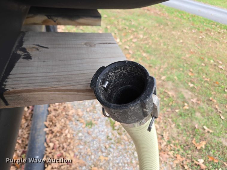 image for item DT4593 2000 Gallon tank Poly tank