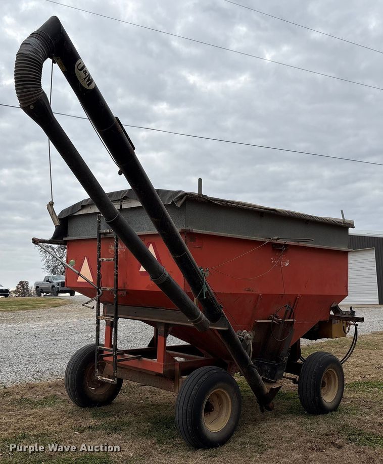 image for item DT4594 Ficklin 231 gravity wagon