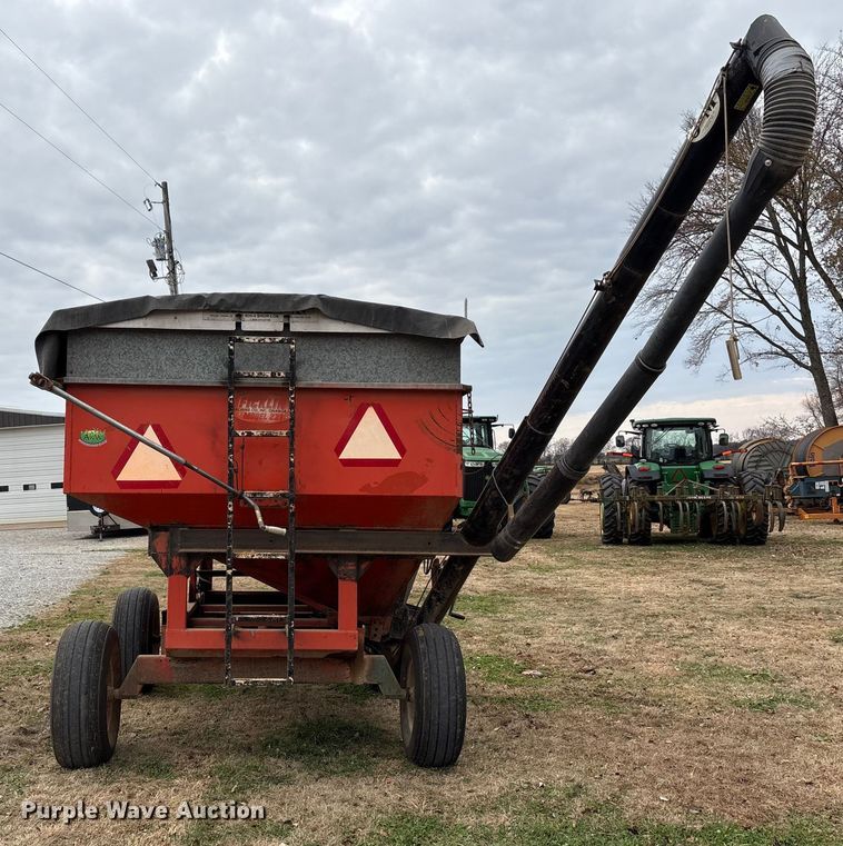 image for item DT4594 Ficklin 231 gravity wagon