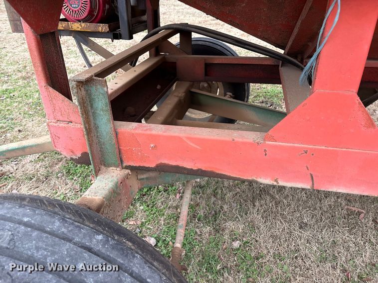 image for item DT4594 Ficklin 231 gravity wagon