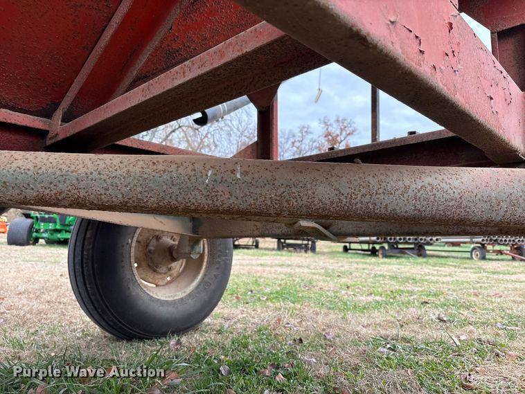 image for item DT4594 Ficklin 231 gravity wagon