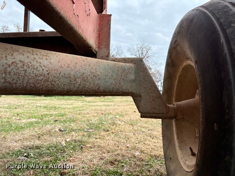 image for item DT4594 Ficklin 231 gravity wagon