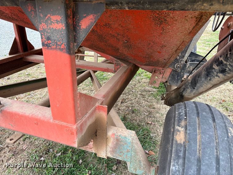 image for item DT4594 Ficklin 231 gravity wagon