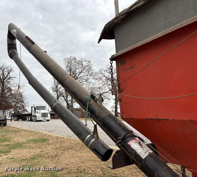 image for item DT4594 Ficklin 231 gravity wagon