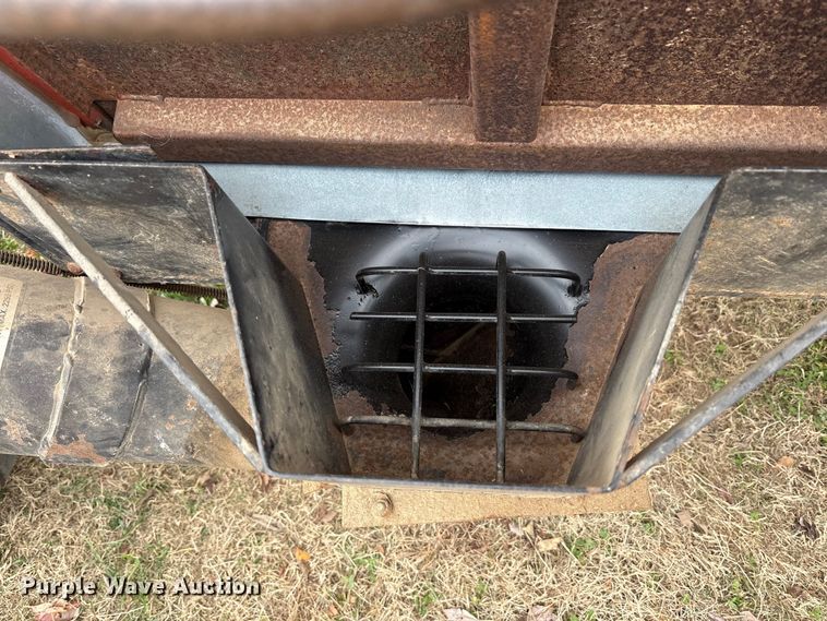 image for item DT4594 Ficklin 231 gravity wagon