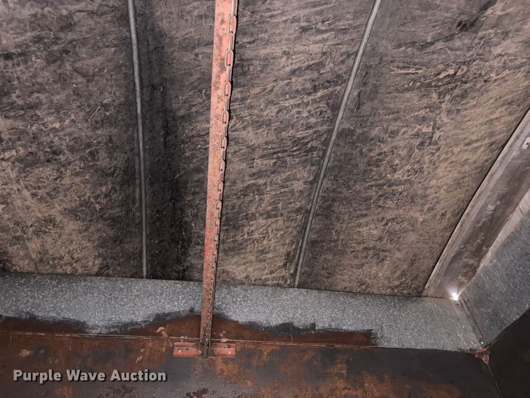 image for item DT4594 Ficklin 231 gravity wagon