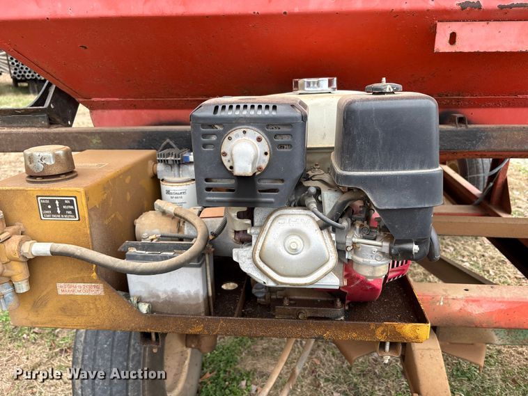 image for item DT4594 Ficklin 231 gravity wagon