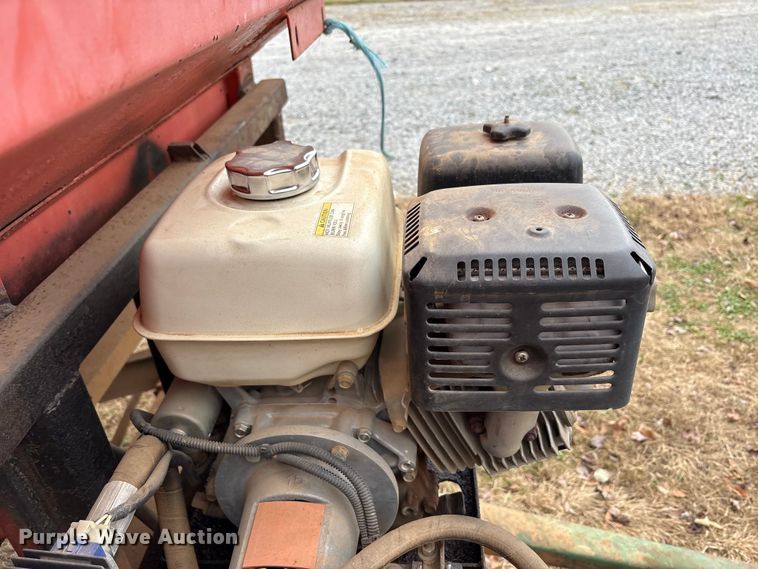 image for item DT4594 Ficklin 231 gravity wagon