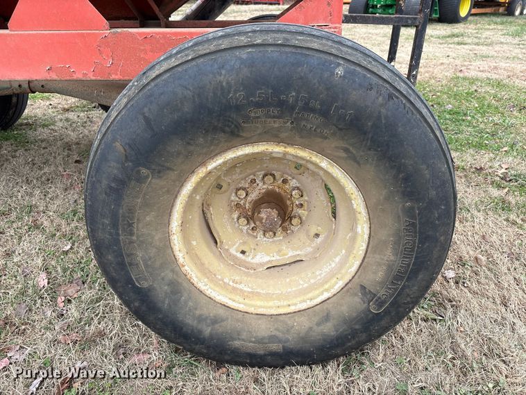 image for item DT4594 Ficklin 231 gravity wagon