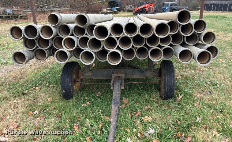 image for item DT4597 Approximately 95 pieces of irrigation pipe