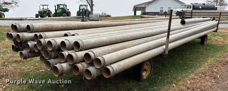 image for item DT4597 Approximately 95 pieces of irrigation pipe