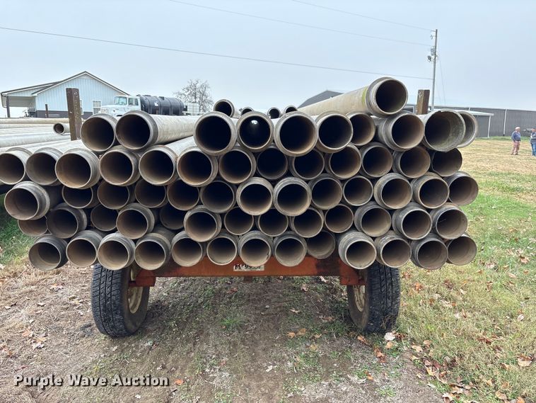 image for item DT4597 Approximately 95 pieces of irrigation pipe