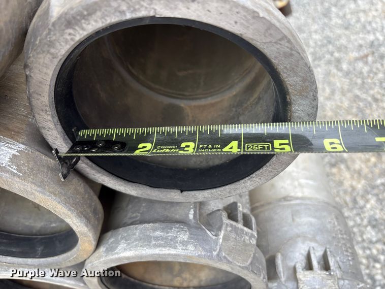 image for item DT4598 Approximately 140 pieces of irrigation pipe