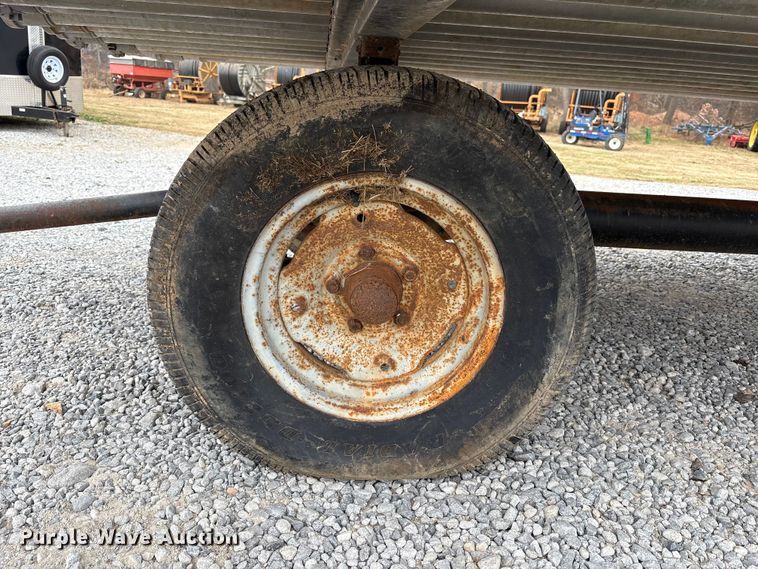 image for item DT4598 Approximately 140 pieces of irrigation pipe