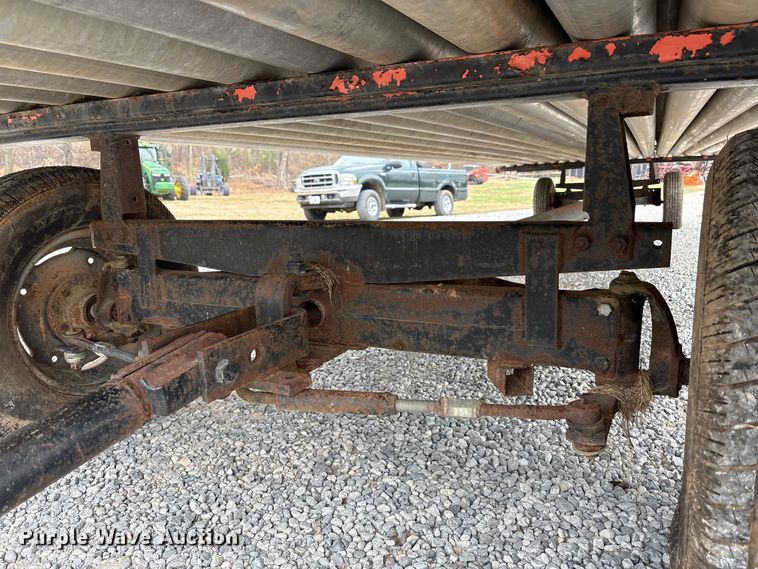 image for item DT4598 Approximately 140 pieces of irrigation pipe