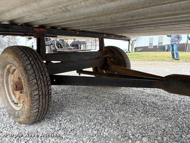 image for item DT4598 Approximately 140 pieces of irrigation pipe