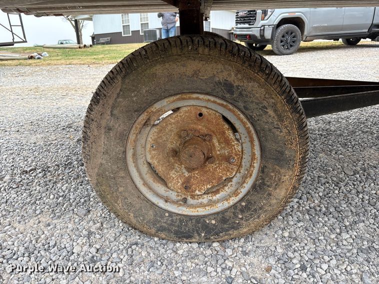 image for item DT4598 Approximately 140 pieces of irrigation pipe