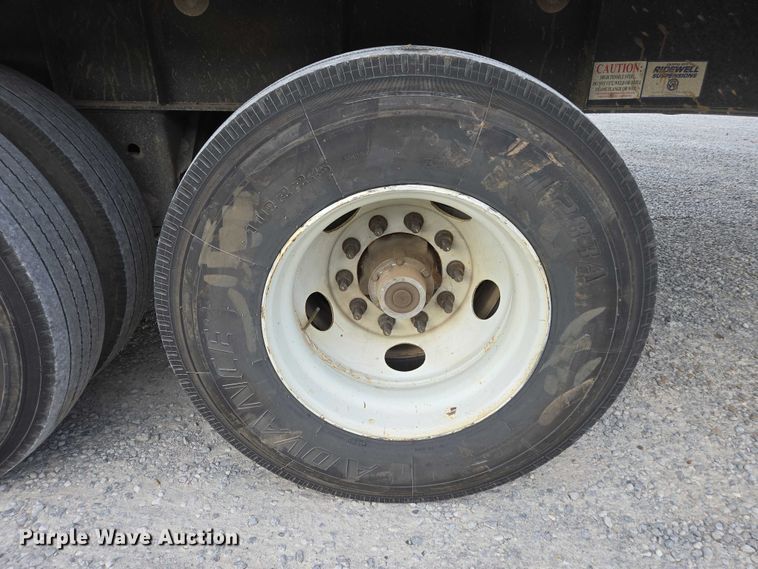 image for item DT4607 2019 Wade WHT45FT side curtain trailer