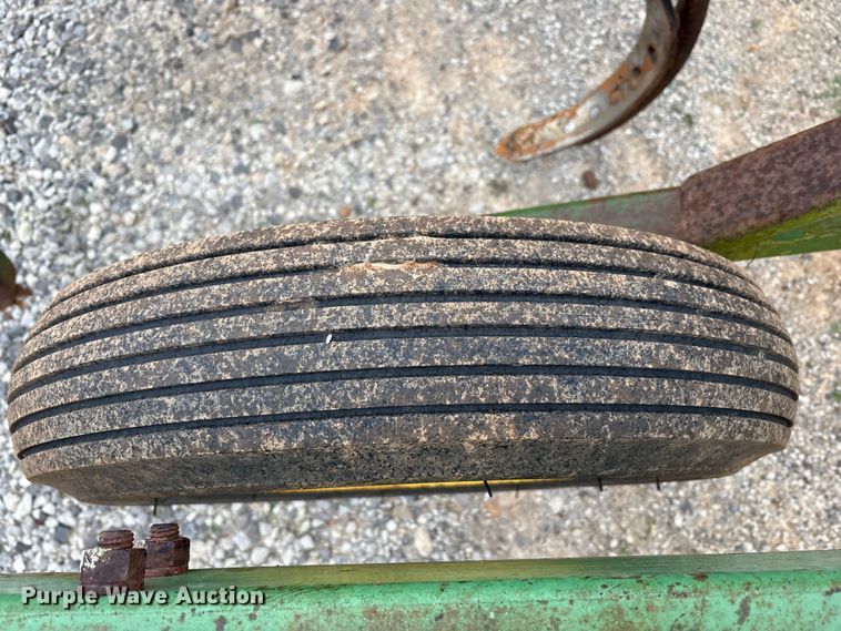 image for item DT4619 John Deere 310 chisel