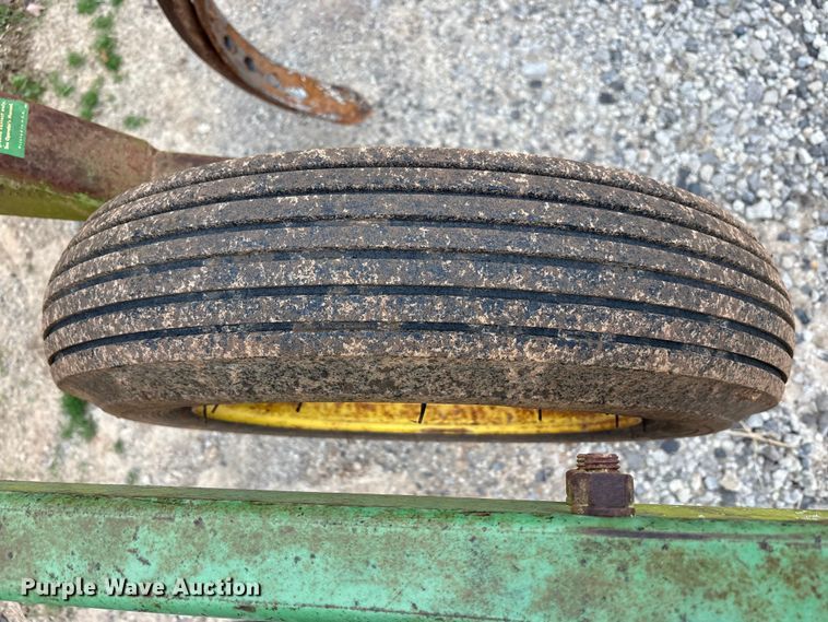 image for item DT4619 John Deere 310 chisel