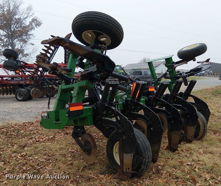 image for item DT4620 Unverferth in-line ripper