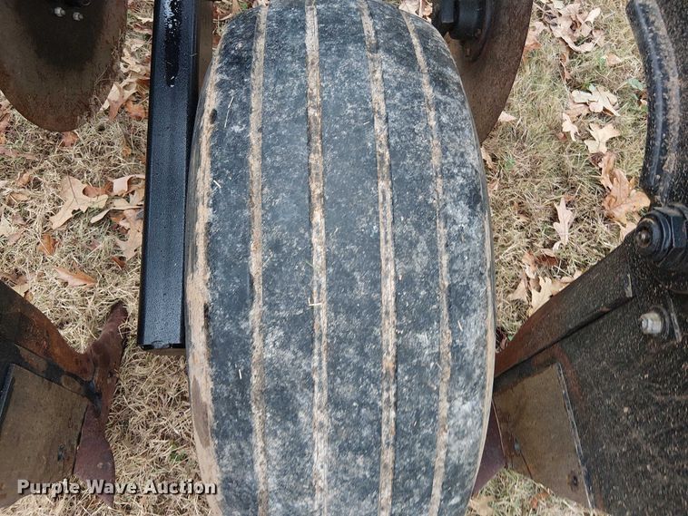 image for item DT4620 Unverferth in-line ripper