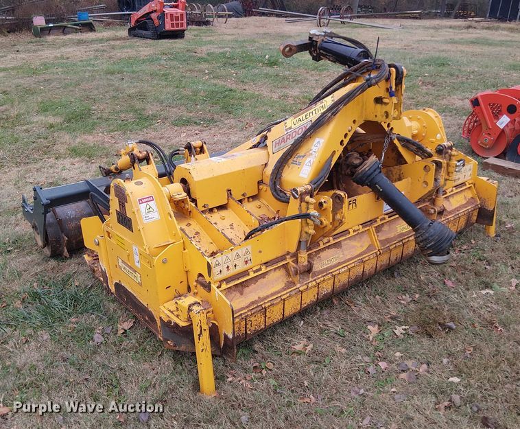 image for item DT4622 2020 Valentini 2300 rock crusher