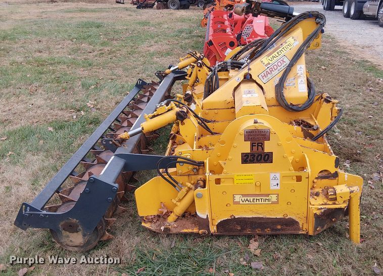 image for item DT4622 2020 Valentini 2300 rock crusher