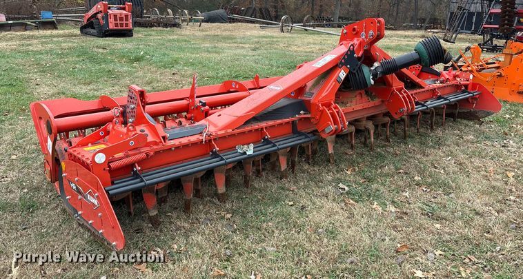 image for item DT4625 Kuhn HR4530 power harrow