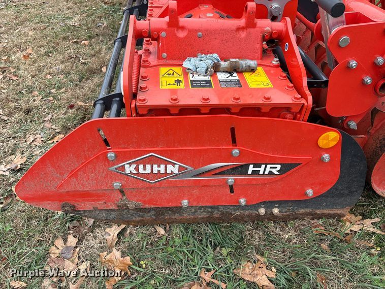 image for item DT4625 Kuhn HR4530 power harrow