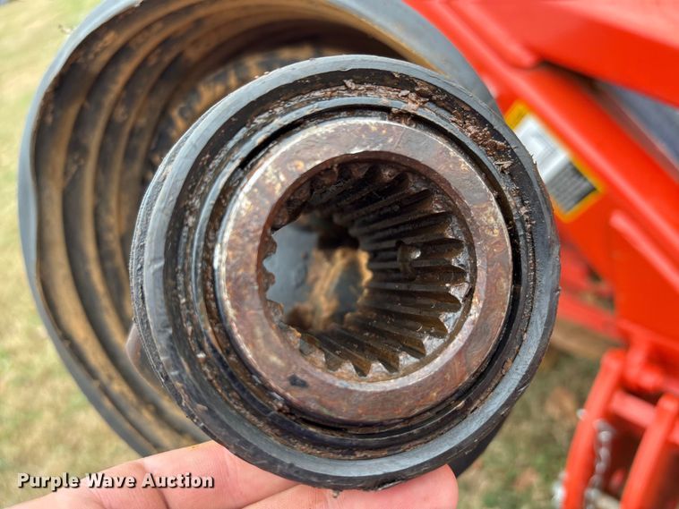 image for item DT4625 Kuhn HR4530 power harrow