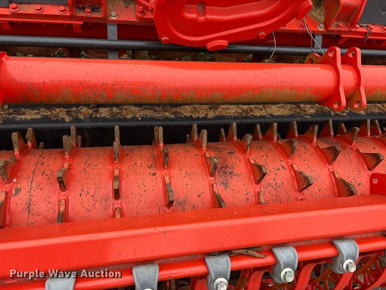 image for item DT4625 Kuhn HR4530 power harrow