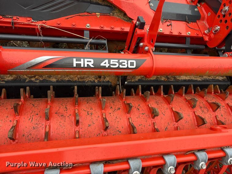 image for item DT4625 Kuhn HR4530 power harrow