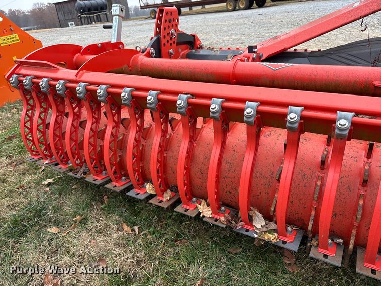 image for item DT4625 Kuhn HR4530 power harrow