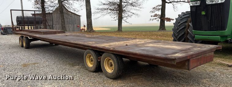 image for item DT4626 Hay bale trailer