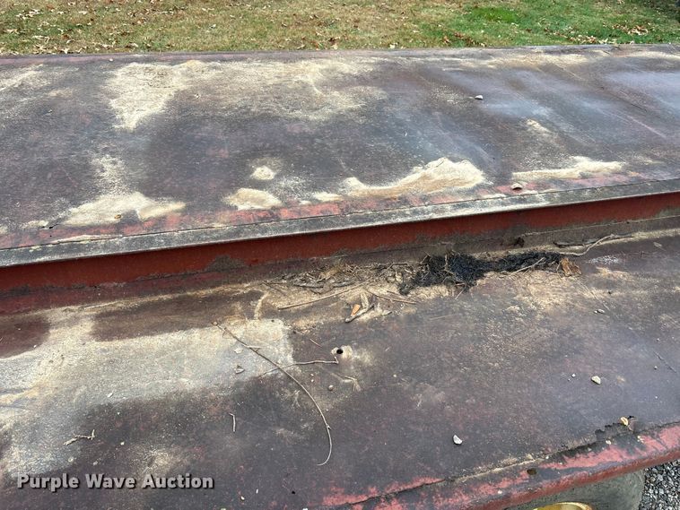 image for item DT4626 Hay bale trailer