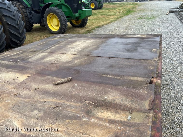 image for item DT4626 Hay bale trailer