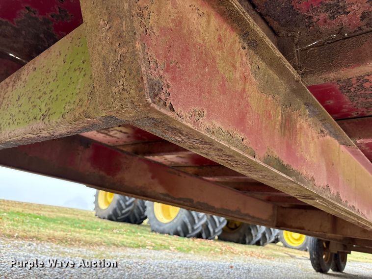 image for item DT4626 Hay bale trailer