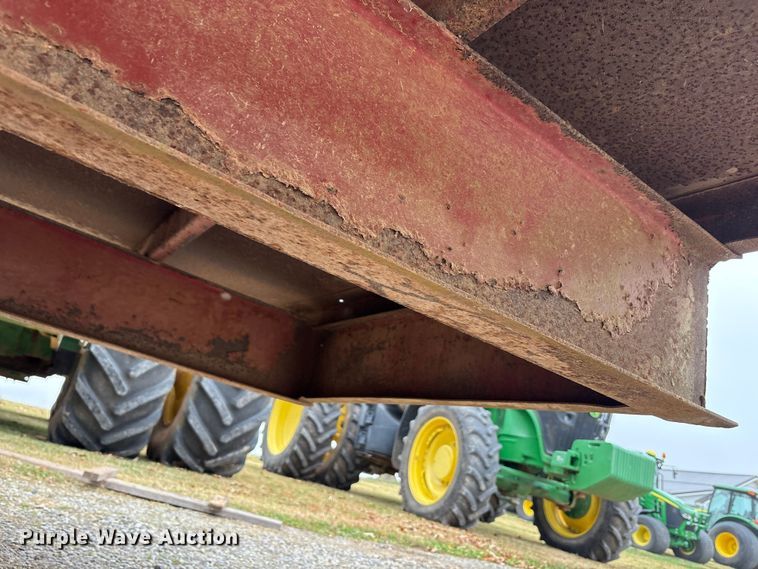 image for item DT4626 Hay bale trailer