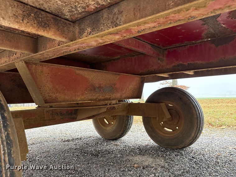 image for item DT4626 Hay bale trailer