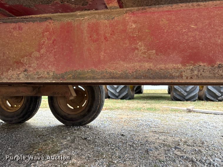 image for item DT4626 Hay bale trailer