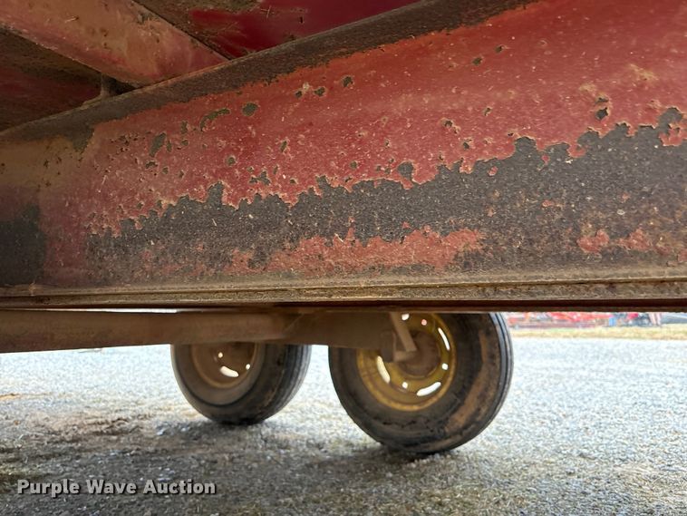 image for item DT4626 Hay bale trailer