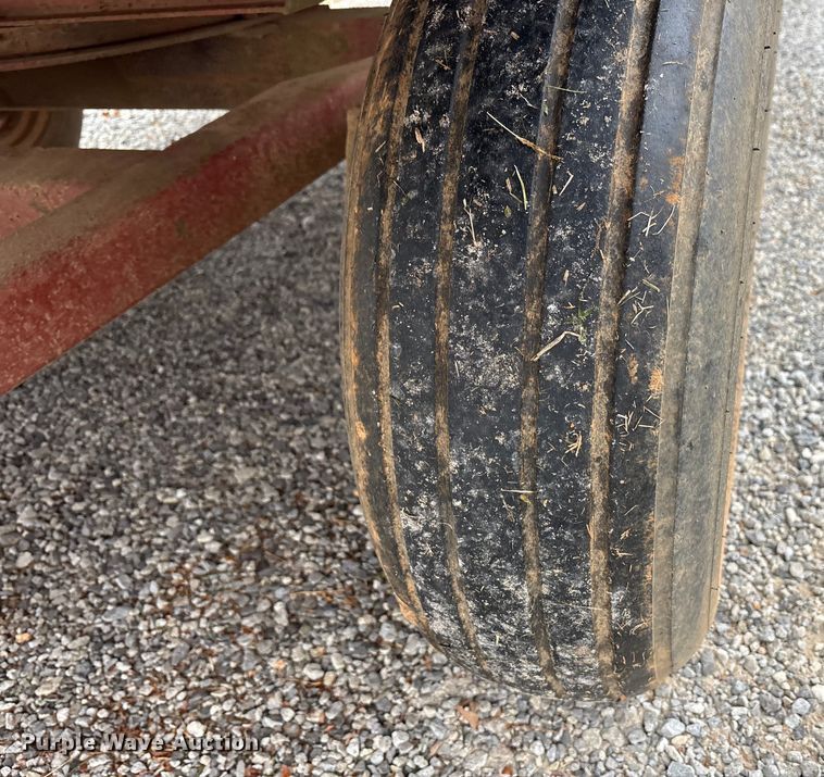 image for item DT4626 Hay bale trailer