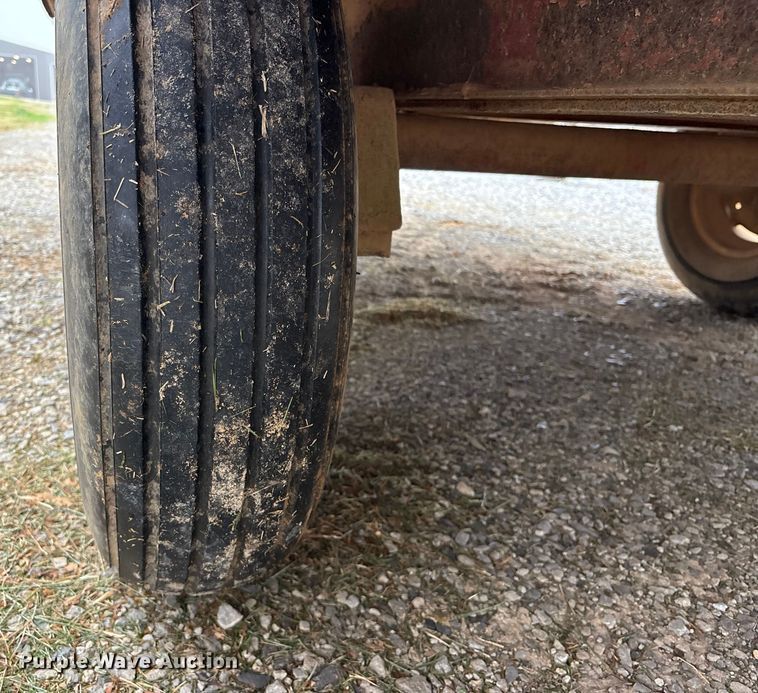 image for item DT4626 Hay bale trailer