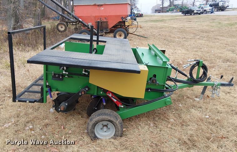 image for item DT4629 2023 Spriggers Choice sod-to-sprigs planter