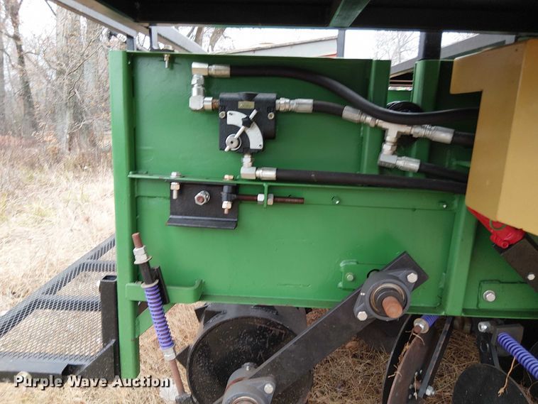 image for item DT4629 2023 Spriggers Choice sod-to-sprigs planter