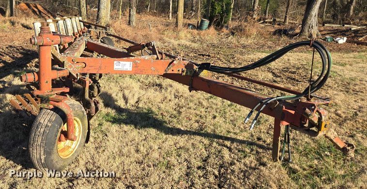 image for item DT4638 Case IH 720 six bottom plow