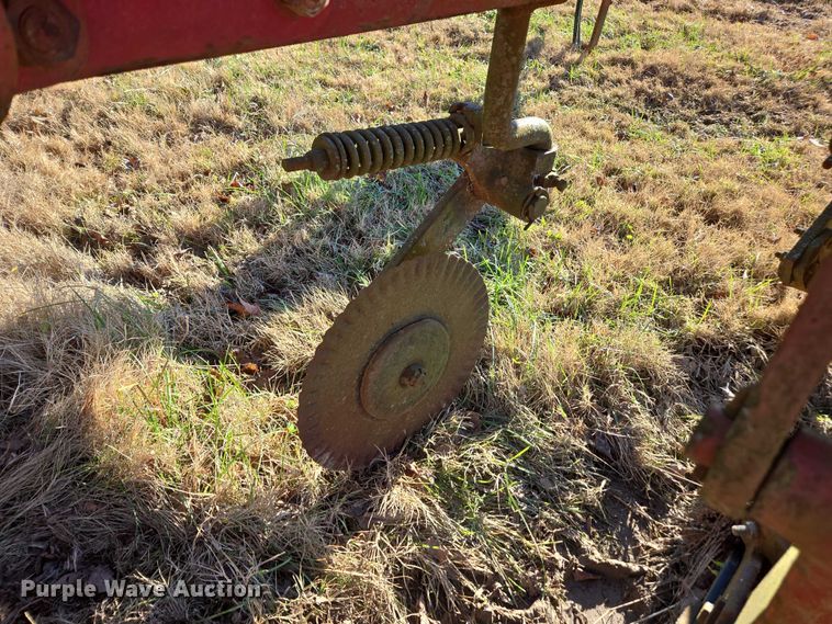 image for item DT4638 Case IH 720 six bottom plow