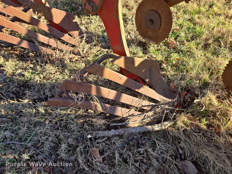image for item DT4638 Case IH 720 six bottom plow